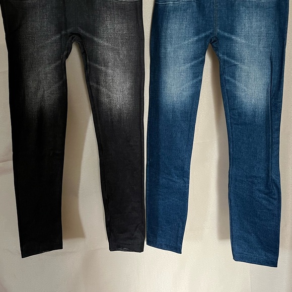 Bundle of 2 Winter Theral Denim Leggings. BLUE & BLACK. 95% polyester 5% spandex - Picture 8 of 12